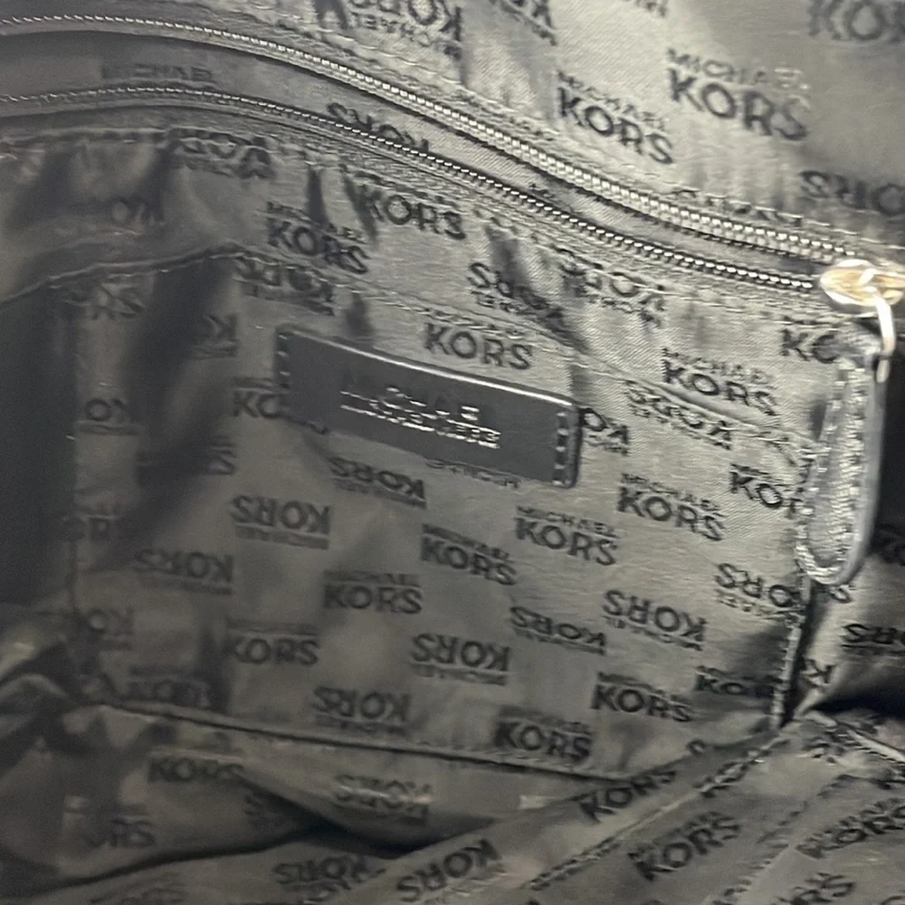 Michael Kors Jet Set Monogram Shoulder Bag Tote